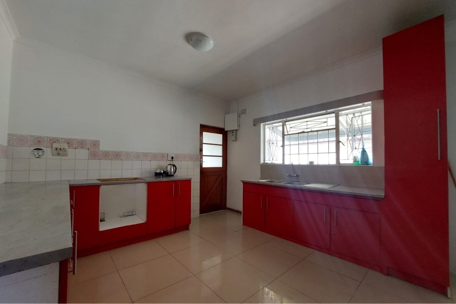 7 Bedroom Property for Sale in Parow Valley Western Cape